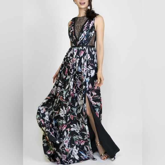 Adrianna Papell Dresses & Skirts - NWOT: Adrianna Papell floral and lace dress, Size 2